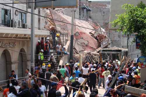 La Jornada Morelos Epicentro Del Sismo Con Saldo De 55 Muertos Y Cientos De Heridos