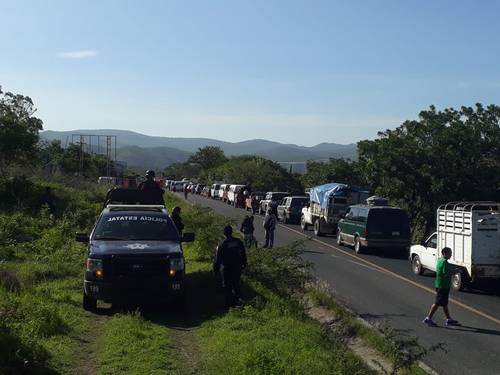 La Jornada Secuestra La Familia A 10 En Guerrero Comunitarios