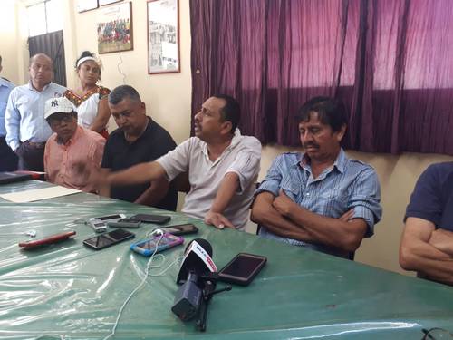 Liberan a 2 líderes indígenas secuestrados en Ayutla