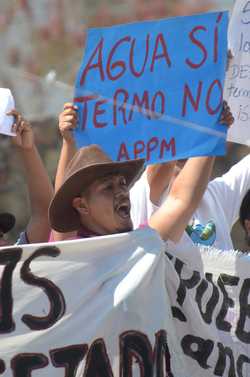 Ejecutan a líder opositor a termoeléctrica de Huexca