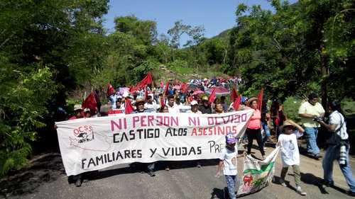 Campesinos exigen liberar a sobrevivientes de la matanza de Aguas Blancas