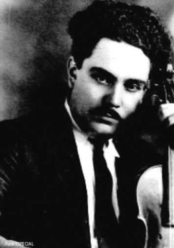 Se cumplen hoy 120 años del natalicio del director de orquesta Silvestre Revueltas