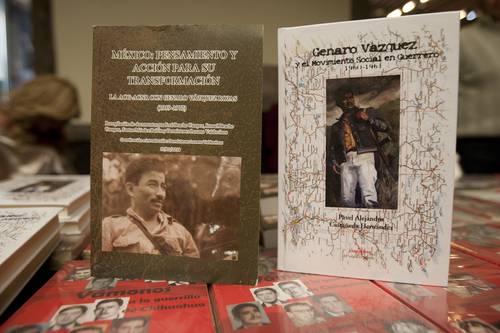 Honran a Genaro Vázquez; dos libros recuperan ??a un héroe del pueblo??