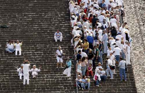 Ante el coronavirus, arqueólogo pide al titular del INAH cerrar tres días las zonas prehispánicas