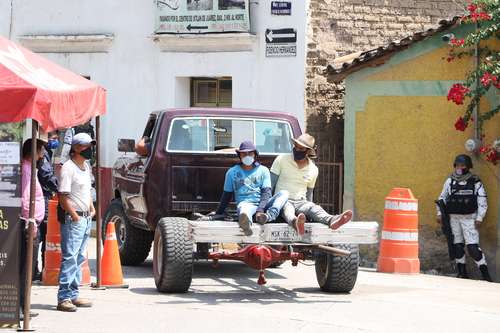 En Oaxaca hay rechazo a reanudar actividades; Monterrey se adelanta