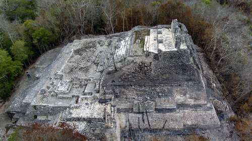 Incendio en Ichkabal destruyó decoración en estuco de 2 mil 400 años de antigüedad