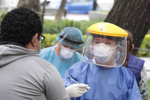 Científicos de la UNAM prevén tener la vacuna a mediados de 2021