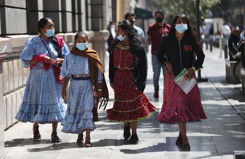 Mujeres indígenas acatan medidas sanitarias