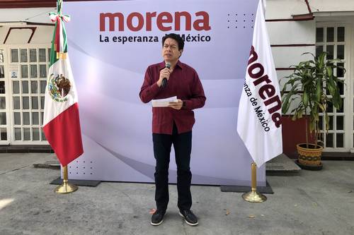 Mario Delgado, dirigente de Morena, aseguró que su partido no se dejará intimidar, luego de difundirse la petición que realizó la fiscalía de Chihuahua para desaforar al senador morenista Cruz Pérez, uno de los principales aspirantes a la gubernatura. Delgado afirmó que en este caso el gobierno de Javier Corral realiza un uso político de la justicia. “Veremos qué tan seria es esa acusación”, subrayó.