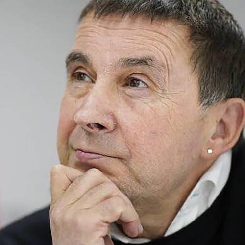 En imagen tomada de su cuenta de Facebook, el dirigente de la izquierda nacionalista vasca, Arnaldo Otegi.