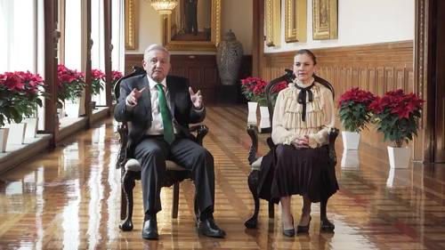 La víspera de Navidad, el Presidente Andrés Manuel López Obrador, junto a su esposa, Beatriz Gutiérrez, envió un mensaje de “aliento, esperanza y de amor” para todo el pueblo mexicano. Indistintamente de creencias religiosas, llamó a todos los connacionales a mantener la fe en el porvenir.