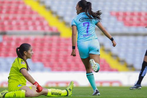 Melisa Ramos, mediocampista del Mazatlán, enfiló con su gol la victoria del plantel sinaloense tras dejar sin oportunidad en un mano a mano a la portera queretana Diana García.