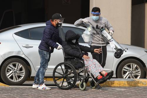 Aunque hay quienes egresan de los hospitales, es mayor el número de quienes entran.