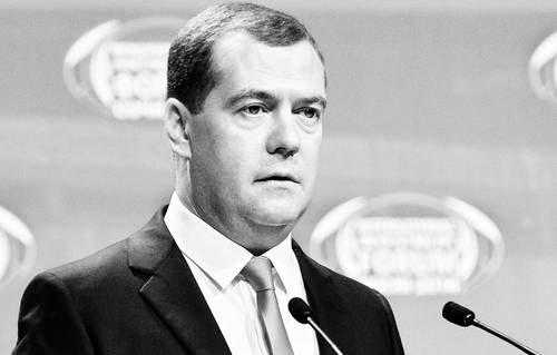 El ex presidente ruso Dmitry Medvedev hizo un profundo análisis de la caótica situación de Estados Unidos y sobre el futuro de las relacio-nes con Rusia, de las que es pesimista.
