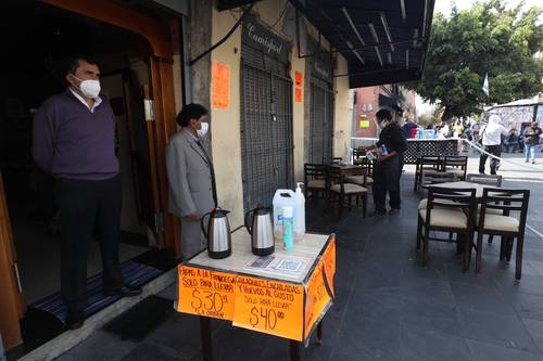 Imagen de restaurantes en el Centro Histórico qué reabrieron con servicio al aire libre.