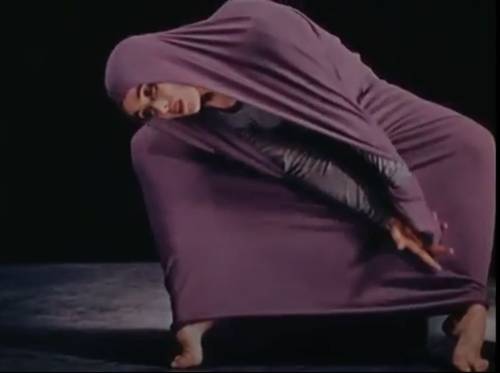 Martha Graham durante la interpretación de su icónica obra Lamentation, de 1930.