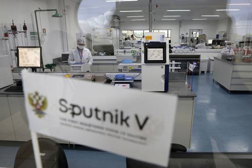 El gobierno de Rusia ofreció apoyo para que se realicen los trámites que permitan la llegada a México de su vacuna Sputnik V.