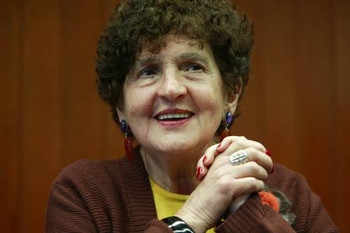 Margo Glantz celebrará 91 años este jueves. En la imagen, la autora en la presentación de Polca de los osos, en 2009.