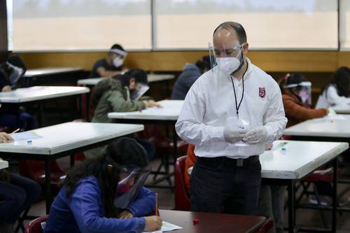 El Politécnico ofrece 13 carreras en modalidades virtual y mixta.