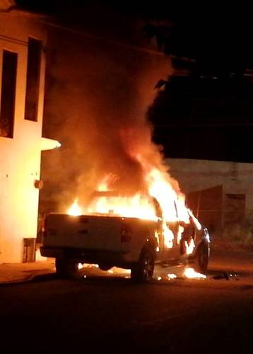 Las escenas de vehículos y casas incendiados, allanamientos, asesinatos, secuestros y enfrentamientos armados entre integrantes de cárteles rivales se han vuelto cotidianas en la cabecera municipal de Jerez, Zacatecas.