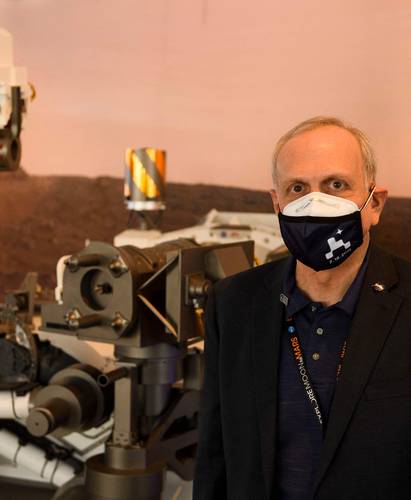  El administrador interino de la NASA, Steve Jurczyk, recibió una llamada del presidente de Estados Unidos, Joe Biden, luego del exitoso aterrizaje de la nave. Foto Afp