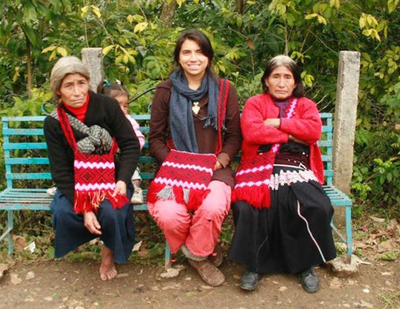 Parteras de Tenejapa, Chiapas, con aprendiz.  Marcos Arana