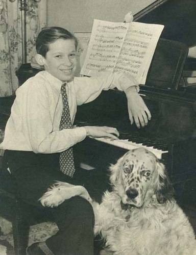  Glenn Gould a los 13 años con su perro Nicky. Foto Wikimedia Commons