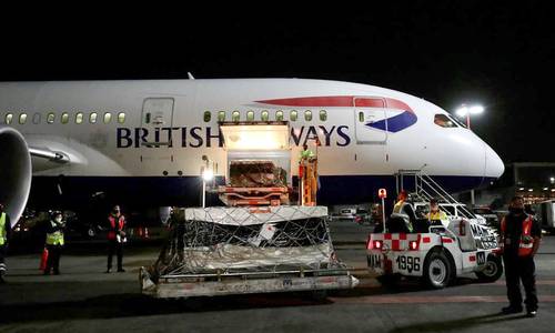 ARRIBA EL CARGAMENTO PROCEDENTE DE MOSCÚ. Anoche aterrizó en el aeropuerto de la CDMX la aeronave de British Airways con el primer paquete de las 24 millones de vacunas acordadas con Rusia.