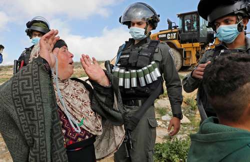 Autoridades israelíes ordenaron demoler esta semana una vivienda en una aldea al sur de la localidad palestina de Yatta, adscrita a Hebrón, en Cisjordania.