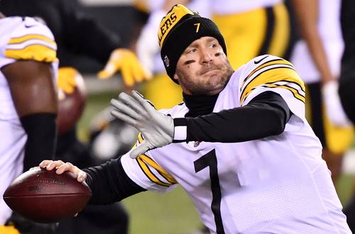 Ben Roethlisberger, de 39 años, firmó un nuevo contrato con los Acereros de Pittsburgh y lo hará aceptando una reducción de salario. El equipo oficializó ayer la continuidad del mariscal de campo, quien vivirá su temporada número 18 con la franquicia.