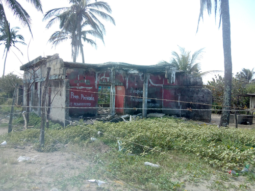 Casa abandonada y deteriorada en Magallanes. Candy de los Santos