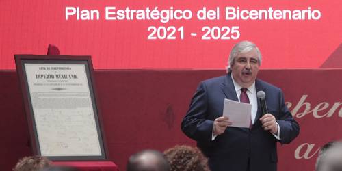 Ricardo Sodi Cuéllar, presidente del Tribunal Superior de Justicia del Estado de México, durante la presentación del proyecto para conmemorar los 200 años de ese órgano en 2025. El plan incluye la creación de un museo interactivo dentro del Palacio de Justicia.