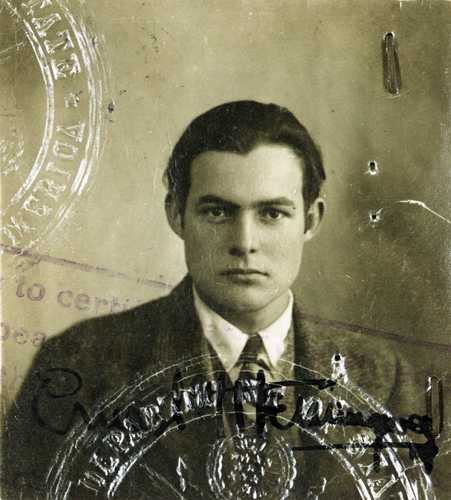  En la imagen, su pasaporte de 1920. Foto Ap
