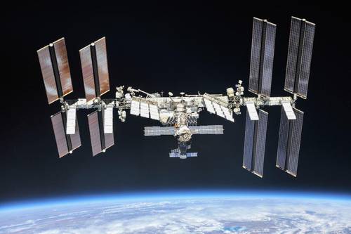 La Estación Espacial Internacional (en la imagen) se convertirá en estudio de rodaje.