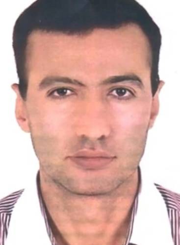 La televisora estatal iraní IRIB difundió el retrato de Reza Karimi, de 43 años, presunto autor del ataque contra la central nuclear de Natanz el pasado domingo.