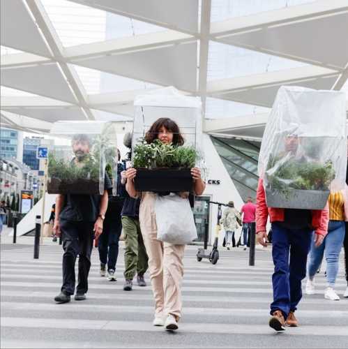  Alain Verschueren recorre Bruselas y comparte su invento. Foto del Instagram del artista