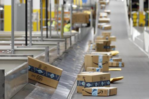 Amazon informó ayer que sus ganancias del primer trimestre se triplicaron respecto del año anterior y por segunda ocasión consecutiva registró ingresos por más de 100 mil millones de dólares.