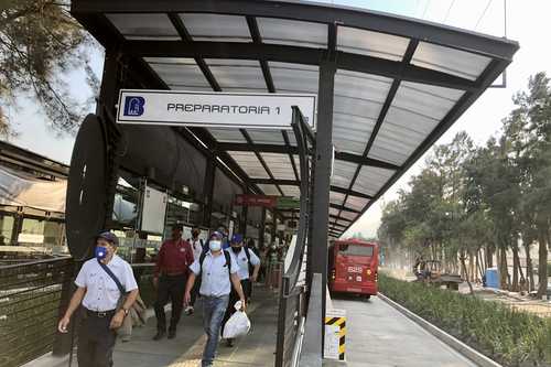 La ampliación de la línea 5 del Metrobús a Xochimilco fue puesta en marcha ayer.