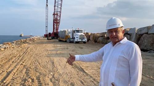 El Presidente supervisó este fin de semana obras en Veracruz, Tabasco y Oaxaca.