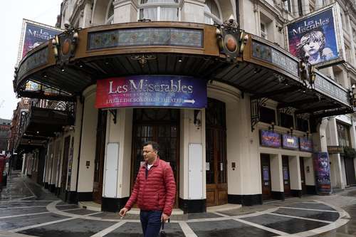 El Sondheim Theatre, en el centro de Londres, reanudará actividades el jueves con el musical Los miserables.