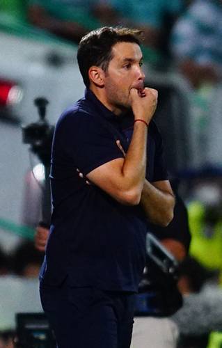 Nicolás Larcamón, técnico del Puebla, pidió a la afición apoyar con todo para dar la vuelta al 3-0 en contra.