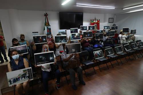 EN 2022 EMPIEZA RESCATE EN PASTA DE CONCHOS. Viudas de Pasta de Conchos, en la conferencia de prensa de CDMX sobre el avance de los estudios geológicos en la mina de Coahuila.