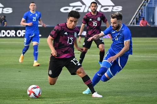 Fernando Beltrán es uno de los seis futbolistas del Guadalajara que buscan un lugar en la selección Sub-23 para asistir a los Juegos de Tokio.