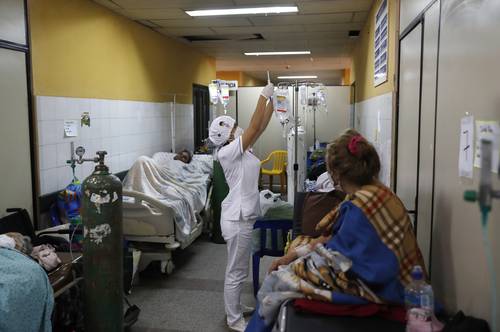 Paraguay atraviesa un periodo crítico y su sistema de salud está saturado (en la imagen, Hospital General de Luque).