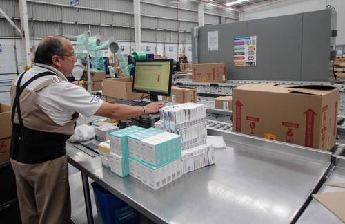 En total, se han comprado productos con un valor superior a 18 mil mdp. En la imagen, la empresa Silodisa, que distribuye fármacos al ISSSTE.