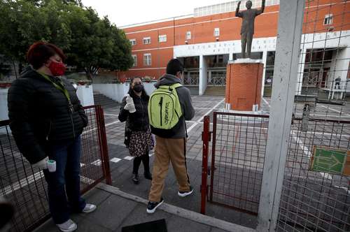 Sólo los estudiantes que no se conectaron tendrán en su boleta la leyenda “Sin información”.