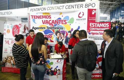 Según la consultora OCCMundial, a poco más de un mes de vencer el plazo, casi la mitad de las firmas aún no cumple.