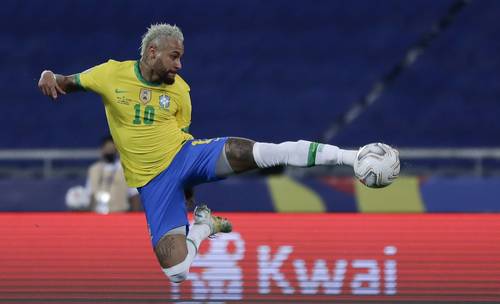 Neymar le puso jogo bonito al partido con esta espectacular recepción.