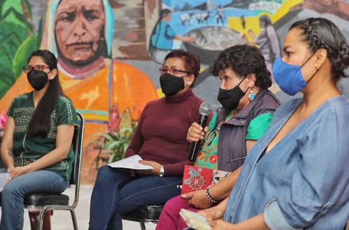 Bárbara Méndez, Edith Rosales, Claudia Hernandez y Yolanda Muñoz en conferencia de prensa el 2 de mayo pasado, a 15 años de las violaciones cometidas durante la toma al poblado de San Salvador Atenco.