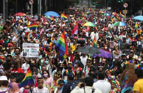 Los asistentes recorrieron Reforma desde el Ángel hasta el Zócalo.